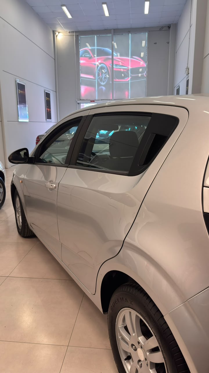 CHEVROLET SONIC LT 1.6 Ecotec 2012/2013, foto 5 de 7