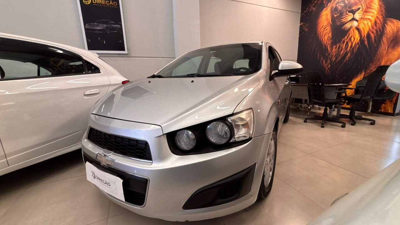 CHEVROLET SONIC LT 1.6 Ecotec 2012/2013, foto 2 de 7