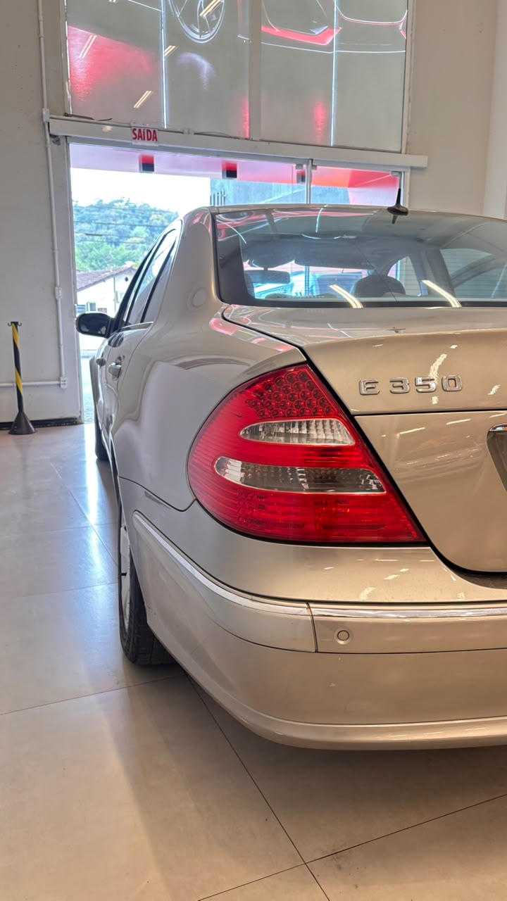 Mercedes-Benz E350 2005/2006, foto 5 de 13