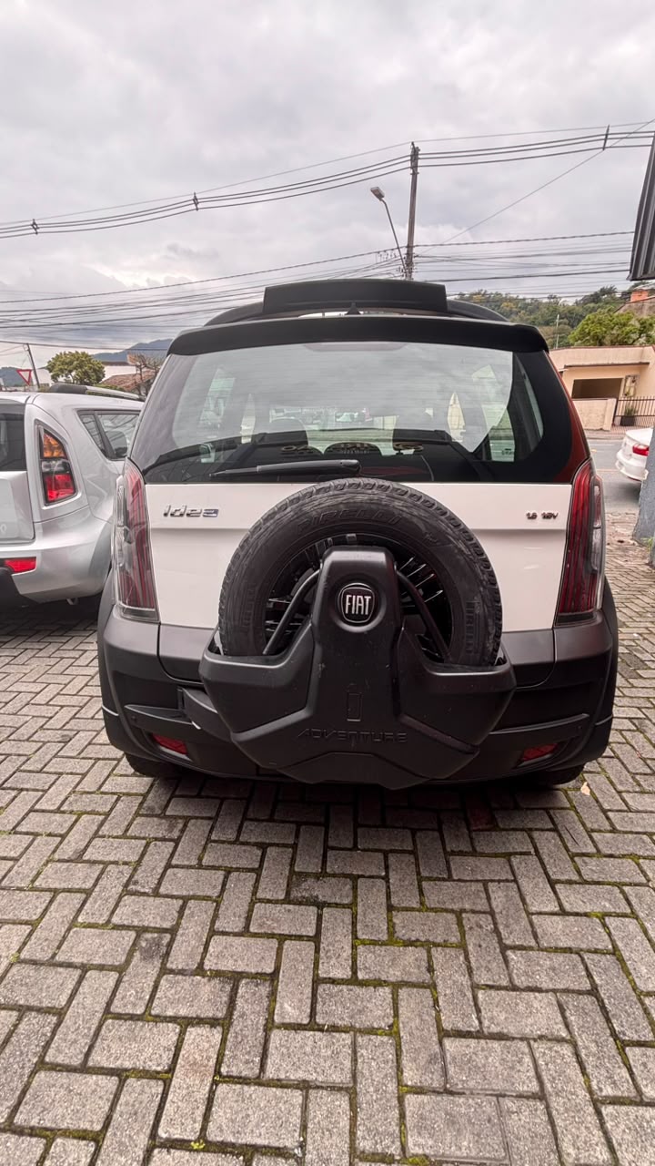 FIAT IDEA ADVENTURE 1.8 Dualogic 2012/2013, foto 6 de 10