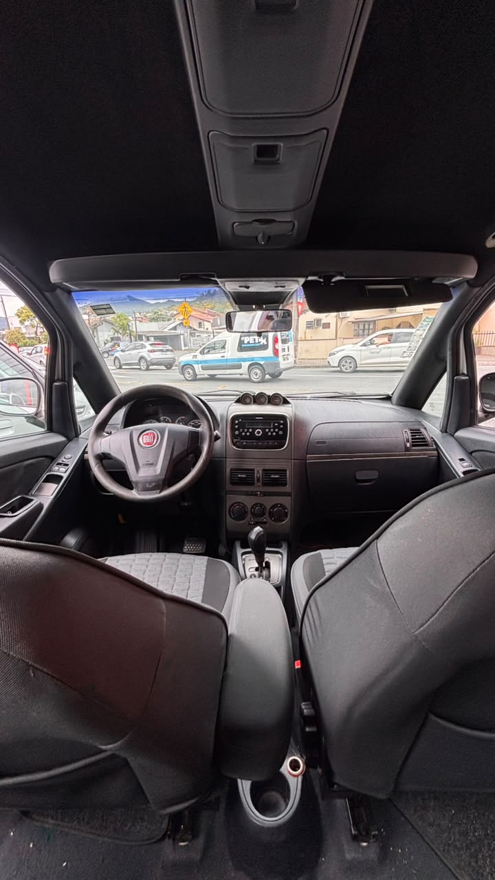 FIAT IDEA ADVENTURE 1.8 Dualogic 2012/2013, foto 3 de 10