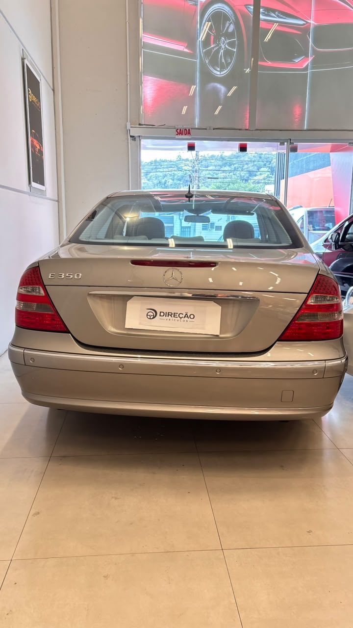 Mercedes-Benz E350 2005/2006, foto 4 de 13